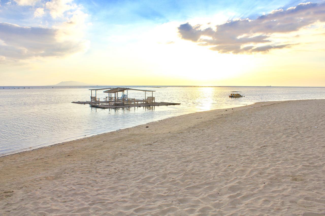 Bella Beach Resort Batangas Ліан Екстер'єр фото